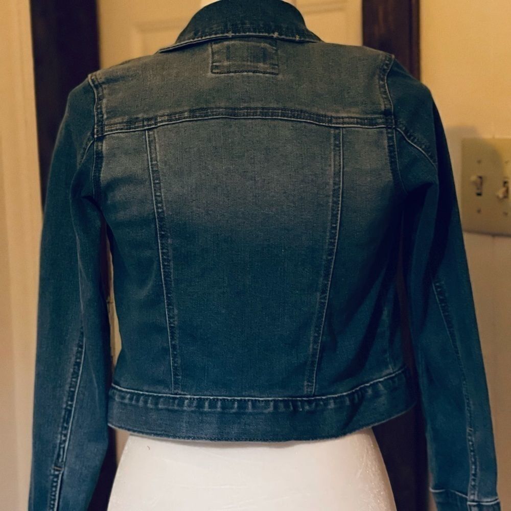 SO Jean Jacket - Picture 2 of 7